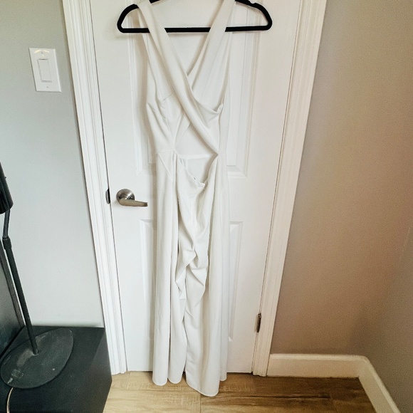 Crystal Sky White Wide Leg Jumpsuit Cross back Size Medium - Picture 3 of 6